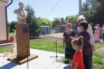 В Чекалине открыли памятник уездному врачу Фёдору Лисицыну